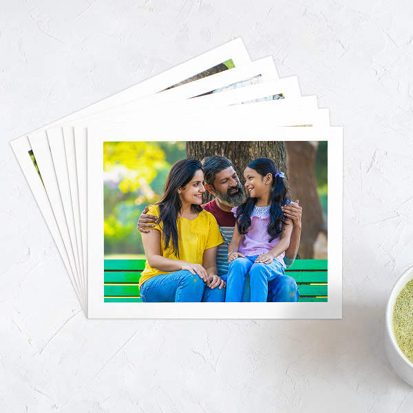 Horizontal Glossy Prints