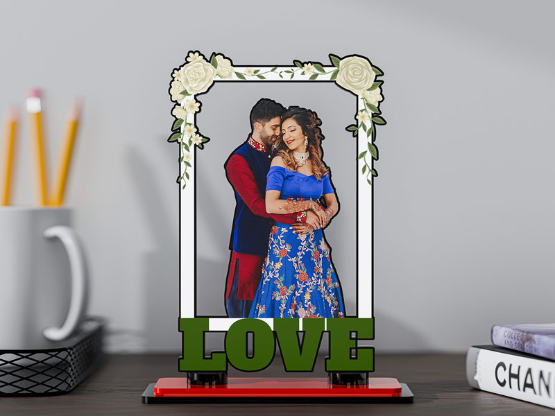Love Miniature Photo Stand Design