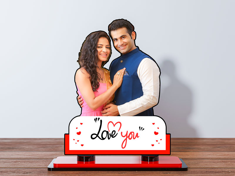 Romantic Couple Miniature Photo Stand Design