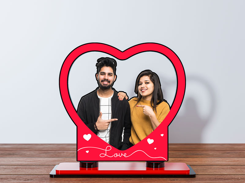 Couple Love Miniature Photo Stand Design