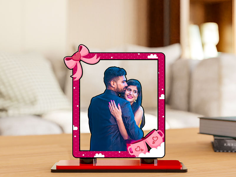 Gift Wrap Styled Couple Miniature Photo Stand Design