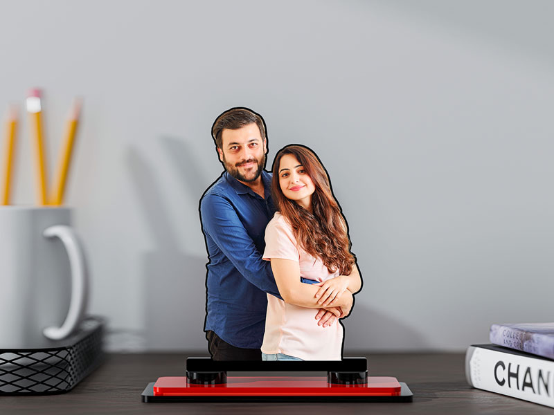 Couple Miniature Photo Stand Design