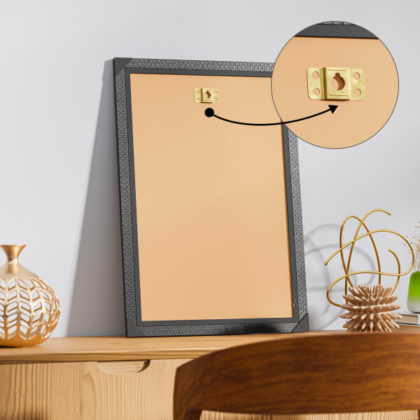 Classic Photo Frames Specifications - Strong Hanging Clamp